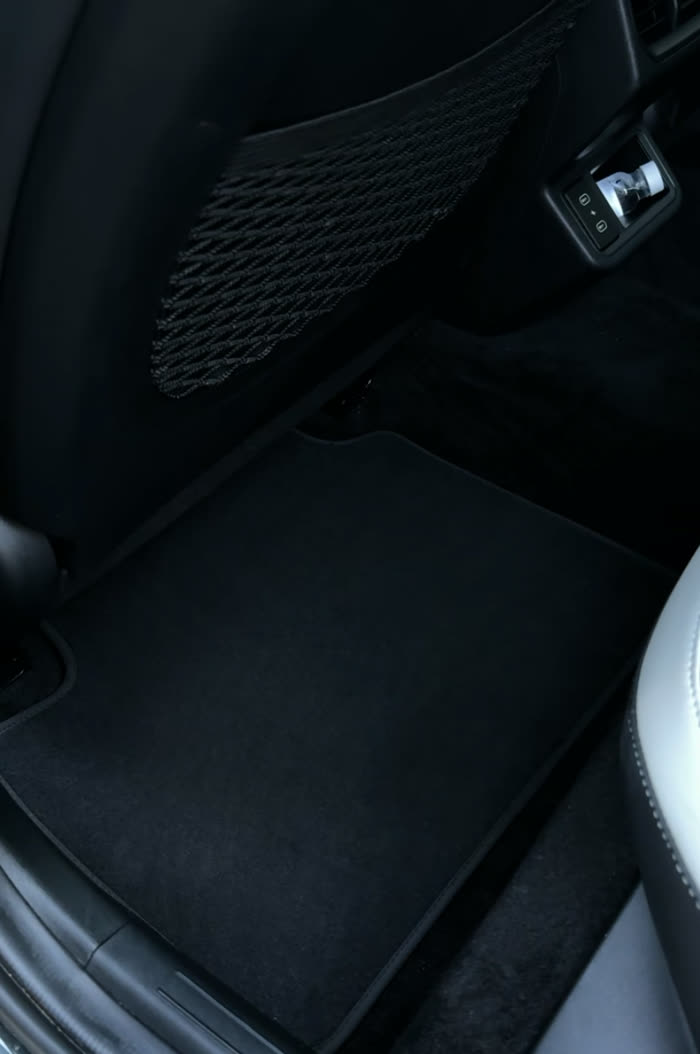 Clean floor mat after detailing